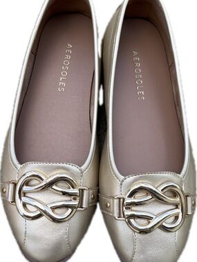 AEROSOLES Women's Metallic Gold Loafers with Decorative Buckle